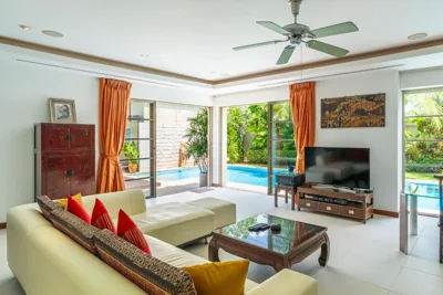 Exotic 3BR Villa Solandra with Tropical Pool and Private Rooftop Terrace in Bangtao – Foto 6