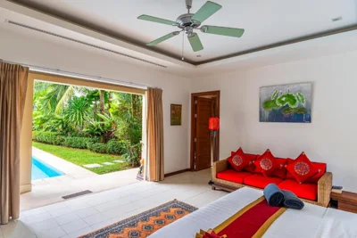 Exotic 3BR Villa Solandra with Tropical Pool and Private Rooftop Terrace in Bangtao – Foto 8